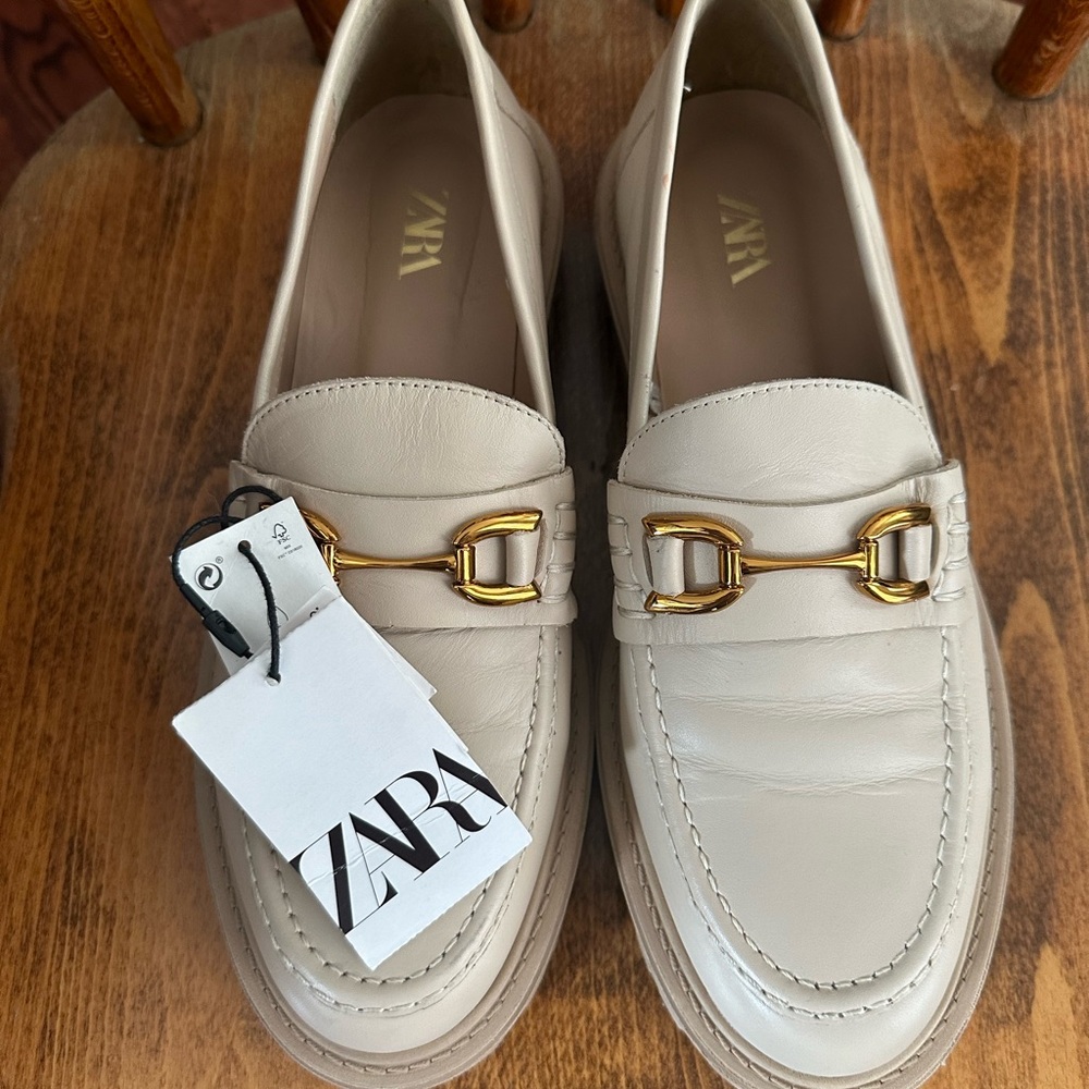 NWT WOMEN'S ZARA REAL LEATHER CHUNKY LUG SOLE LOAFERS TAN SIZE 40 / US 9